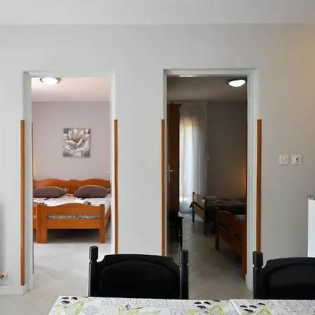 Huebsche Mit Teilweisem Meerblick, Fuer 4 Personen *