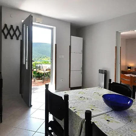 Huebsche Mit Teilweisem Meerblick, Fuer 4 Personen * Rabac